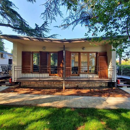 Tisa Homes سافودغيا المظهر الخارجي الصورة