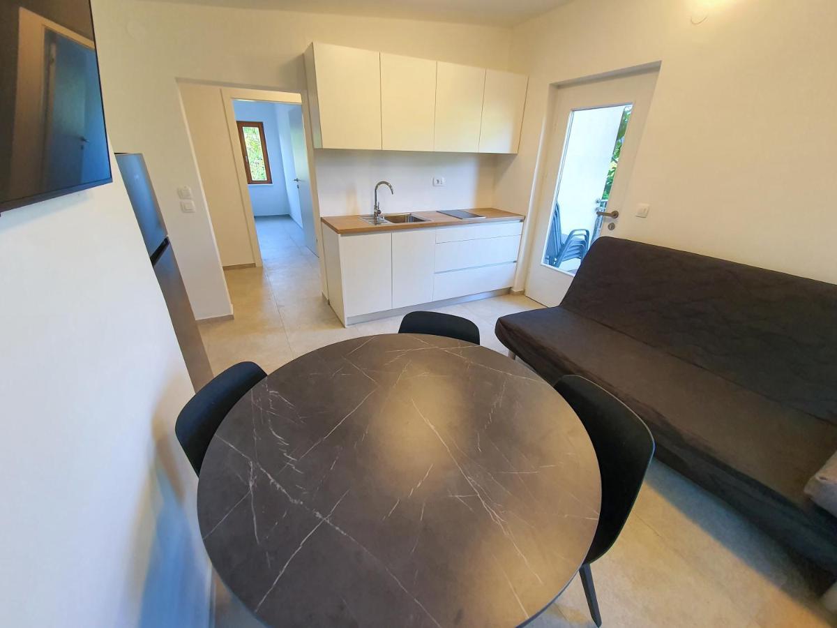 Tisa Homes سافودغيا المظهر الخارجي الصورة